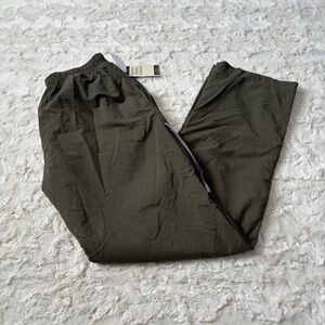 NWT New Balance Size Small Long Green USMC Athletic Pants